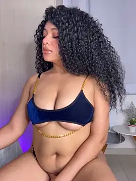 Alyssa Houston online show from October 12, 3:08 am