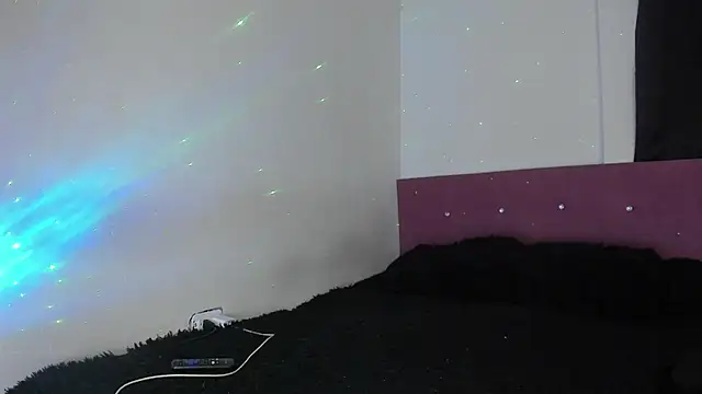 HeellBoy  online show from July 28, 9:36 pm