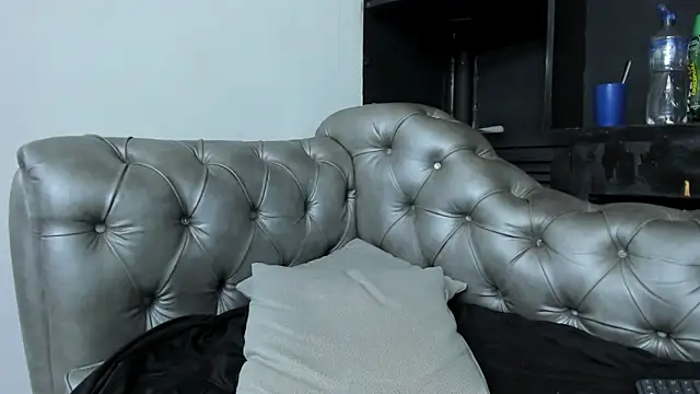 HeellBoy  online show from November 2, 7:46 am