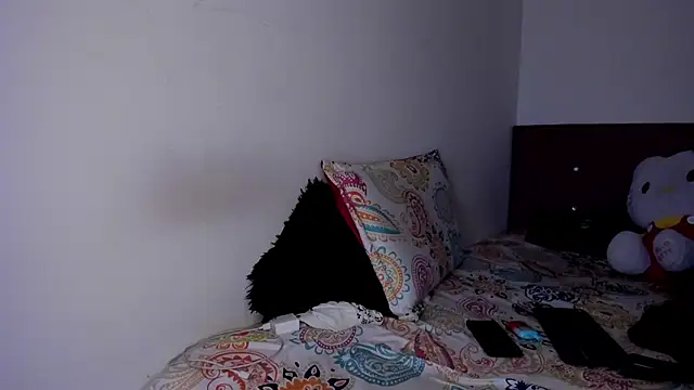 HeellBoy  online show from February 12, 9:31 am