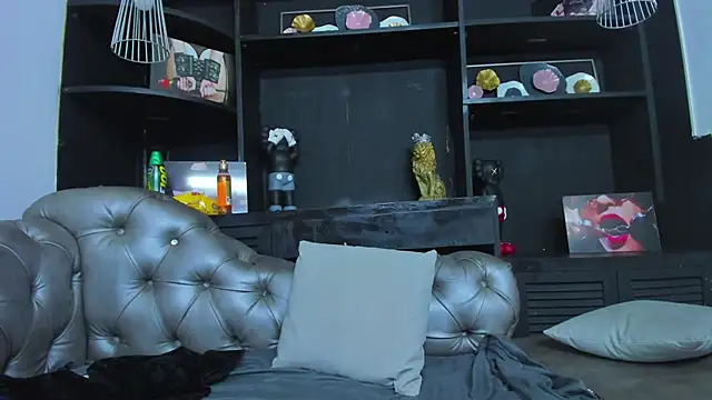 HeellBoy  online show from November 6, 7:40 pm