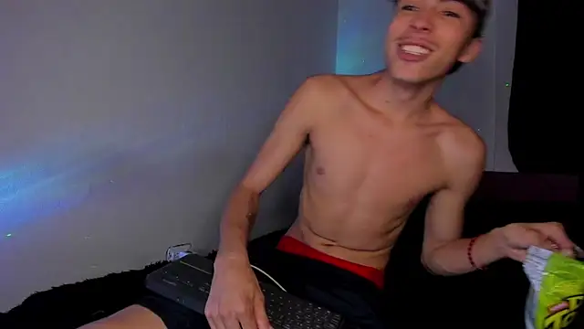 HeellBoy  online show from June 11, 3:58 am