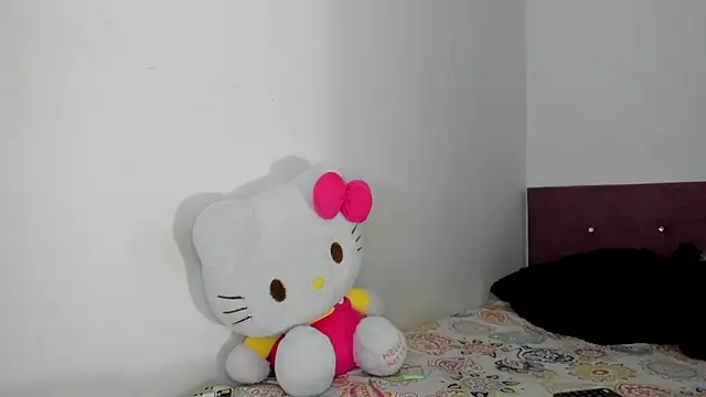 HeellBoy  online show from December 18, 9:36 am