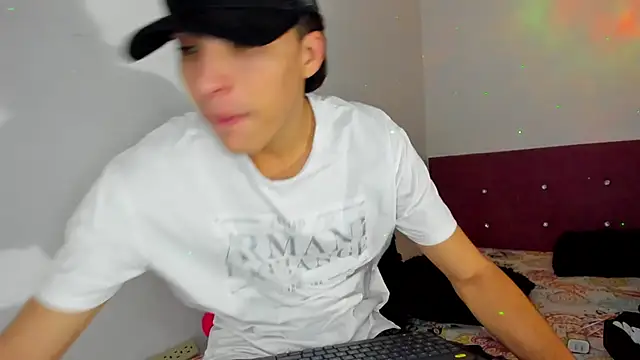 HeellBoy  online show from January 6, 4:38 am