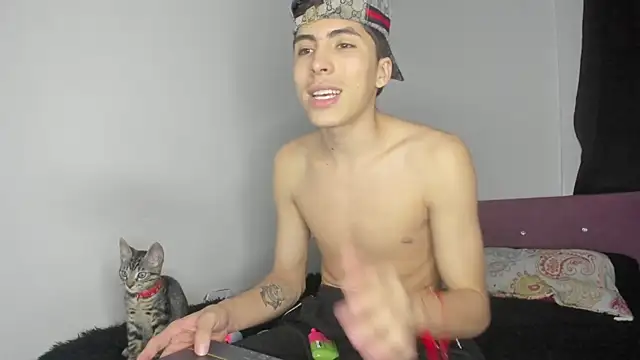 HeellBoy  online show from May 14, 3:58 am