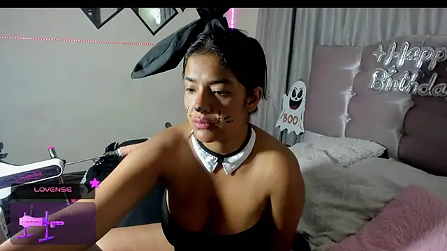 arianithaxox online show from October 31, 5:26 am