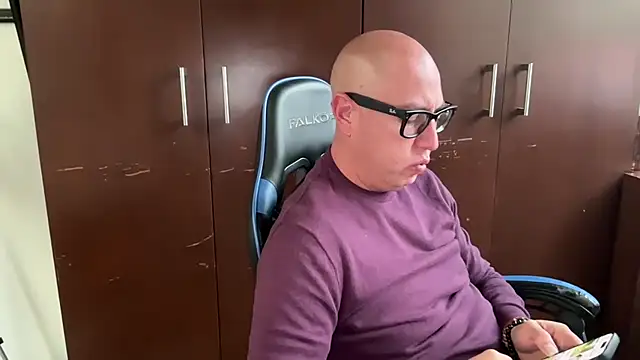 alanan881 online show from February 4, 11:22 pm