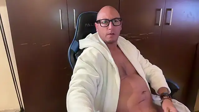 alanan881 online show from November 26, 1:16 am