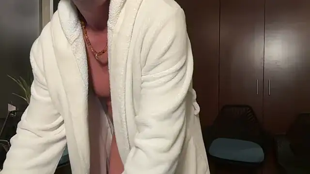 alanan881 online show from March 19, 3:17 am