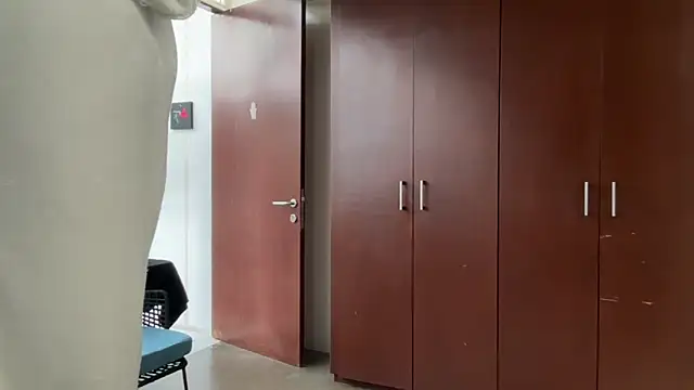 alanan881 online show from April 5, 7:42 pm