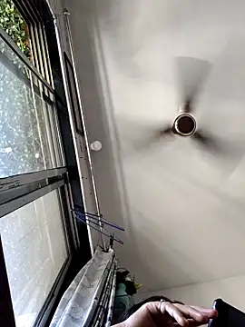 Snapshot of samitasharma chatting on October 22, 5:51 am samitasharma online show from October 22, 5:51 am