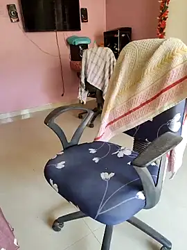 Snapshot of samitasharma chatting on December 15, 4:51 am samitasharma online show from December 15, 4:51 am