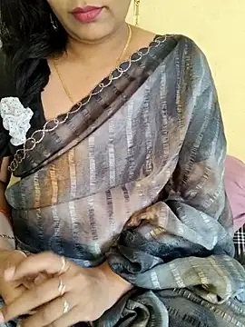 Snapshot of samitasharma chatting on November 17, 5:00 am samitasharma online show from November 17, 5:00 am