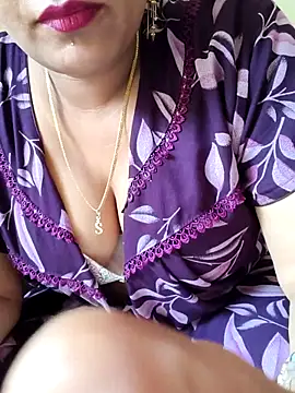Snapshot of samitasharma chatting on June 16, 4:23 am samitasharma online show from June 16, 4:23 am