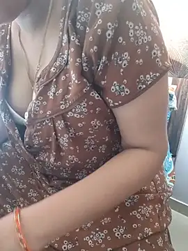 Snapshot of samitasharma chatting on June 30, 6:02 am samitasharma online show from June 30, 6:02 am