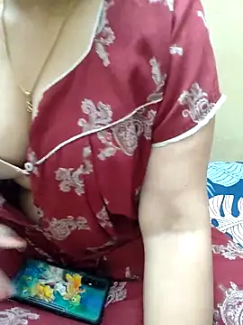 Snapshot of samitasharma chatting on October 31, 6:48 pm samitasharma online show from October 31, 6:48 pm