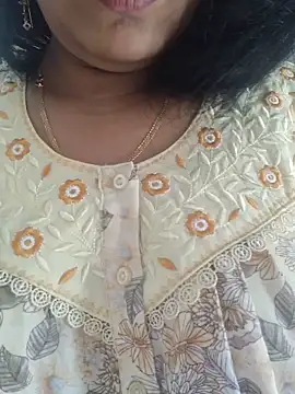 Snapshot of samitasharma chatting on June 15, 3:51 am samitasharma online show from June 15, 3:51 am
