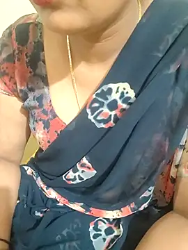 Snapshot of samitasharma chatting on July 7, 1:36 pm samitasharma online show from July 7, 1:36 pm