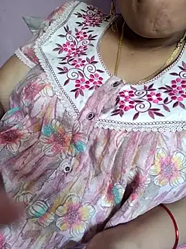 Snapshot of samitasharma chatting on November 15, 5:55 am samitasharma online show from November 15, 5:55 am