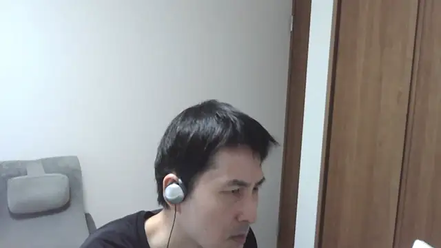 Snapshot of ikkakusai11 chatting on October 28, 9:58 pm ikkakusai11 online show from October 28, 9:58 pm