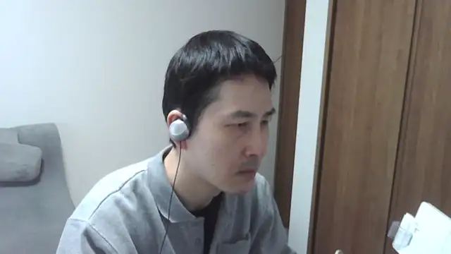 Snapshot of ikkakusai11 chatting on November 1, 6:19 am ikkakusai11 online show from November 1, 6:19 am