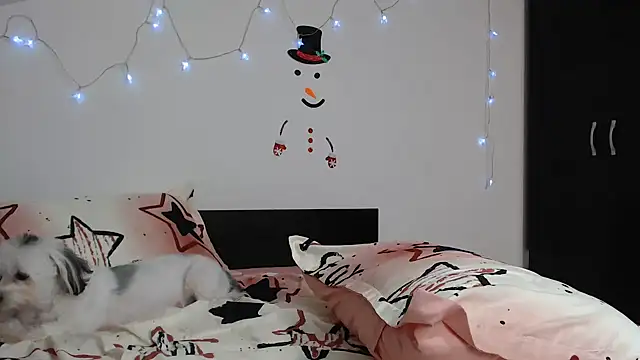 SweetMaddy888 online show from January 2, 7:23 am