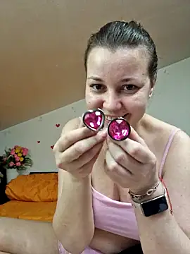 SweetMaddy888 online show from March 16, 2:32 pm