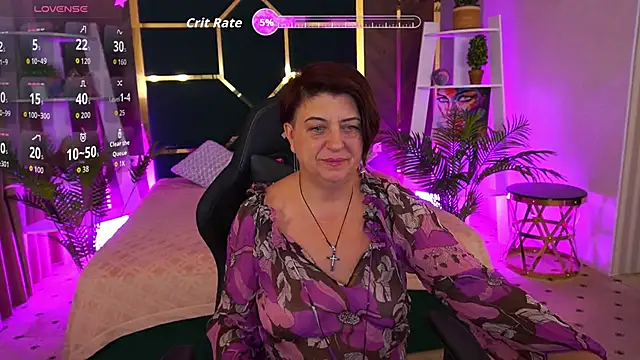 Snapshot of MilaSkyy chatting on September 25, 1:22 am MilaSkyy online show from September 25, 1:22 am