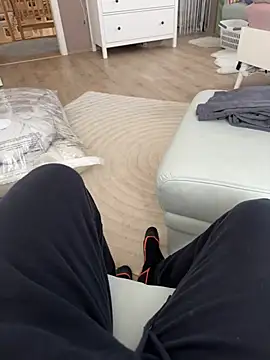 Snapshot of rundum40 chatting on March 18, 3:22 pm rundum40 online show from March 18, 3:22 pm