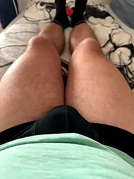 Snapshot of rundum40 chatting on December 3, 10:14 am rundum40 online show from December 3, 10:14 am