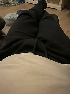 Snapshot of rundum40 chatting on March 2, 6:03 pm rundum40 online show from March 2, 6:03 pm