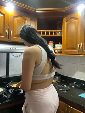 Snapshot of karla_nill chatting on November 10, 4:56 pm karla nill online show from November 10, 4:56 pm