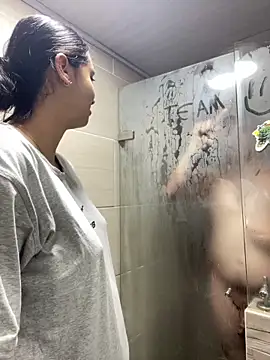 karla nill online show from February 12, 7:46 pm