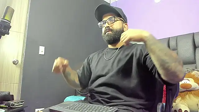 Lyon vach online show from February 22, 3:31 am