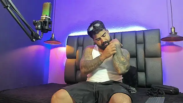 Lyon vach online show from February 22, 9:49 pm