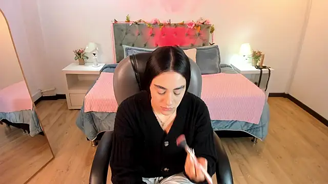 Icysweetcam online show from May 13, 11:17 am