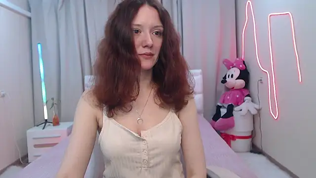 Snapshot of BarbaraStily chatting on May 20, 6:43 am BarbaraStily online show from May 20, 6:43 am