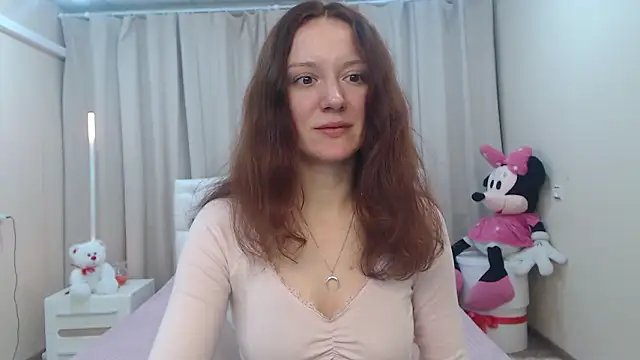 BarbaraStily online show from March 18, 8:39 am