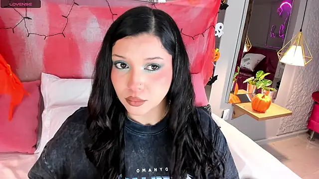 Snapshot of ArticaBelle chatting on October 30, 4:44 am ArticaBelle online show from October 30, 4:44 am