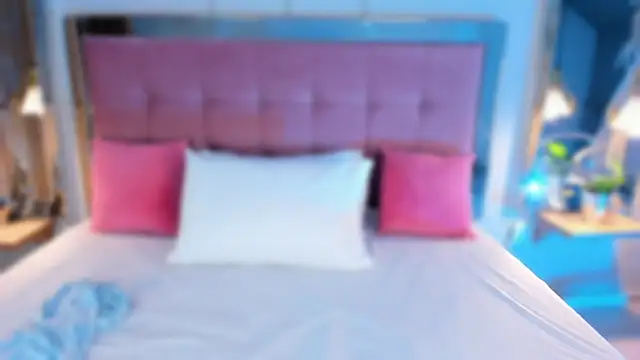 Snapshot of ArticaBelle chatting on February 22, 4:15 am ArticaBelle online show from February 22, 4:15 am