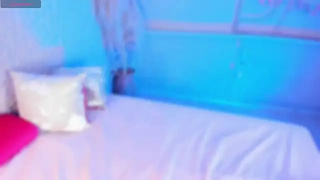 Snapshot of ArticaBelle chatting on December 21, 4:36 am ArticaBelle online show from December 21, 4:36 am