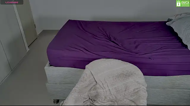 Snapshot of fairybel chatting on December 2, 6:27 pm fairybel online show from December 2, 6:27 pm