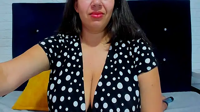 Catherine tabarezx online show from February 16, 11:49 am