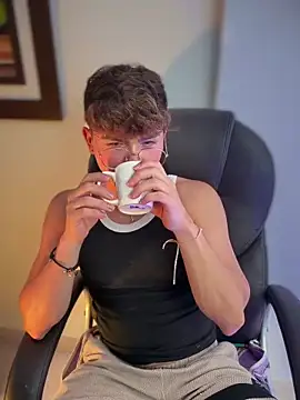 PRINCE STEV online show from February 7, 5:32 pm