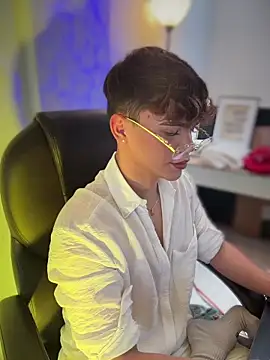 PRINCE STEV online show from March 12, 4:55 pm