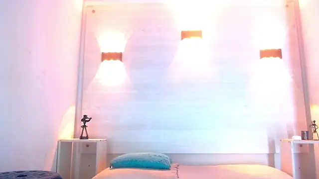 Molly Spears online show from March 12, 11:32 am