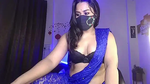 Black-Pearll online show from May 13, 6:42 am