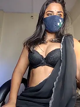 Snapshot of Black-Pearll chatting on February 11, 4:45 am Black-Pearll online show from February 11, 4:45 am