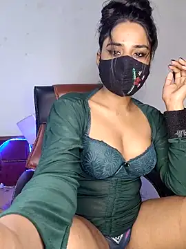 Snapshot of Black-Pearll chatting on March 20, 5:58 pm Black-Pearll online show from March 20, 5:58 pm