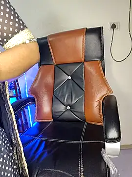 Snapshot of Black-Pearll chatting on March 19, 12:26 am Black-Pearll online show from March 19, 12:26 am